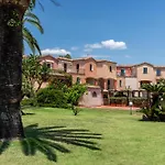 Aparthotel Baia Delle Palme