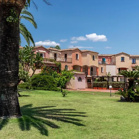 Aparthotel Baia Delle Palme