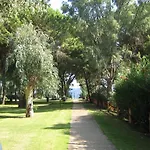 Apart-hotel Baia Delle Palme