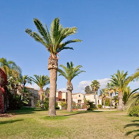 Aparthotel Baia Delle Palme 4*